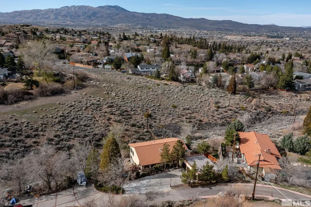 3075 Markridge Reno NV 89509