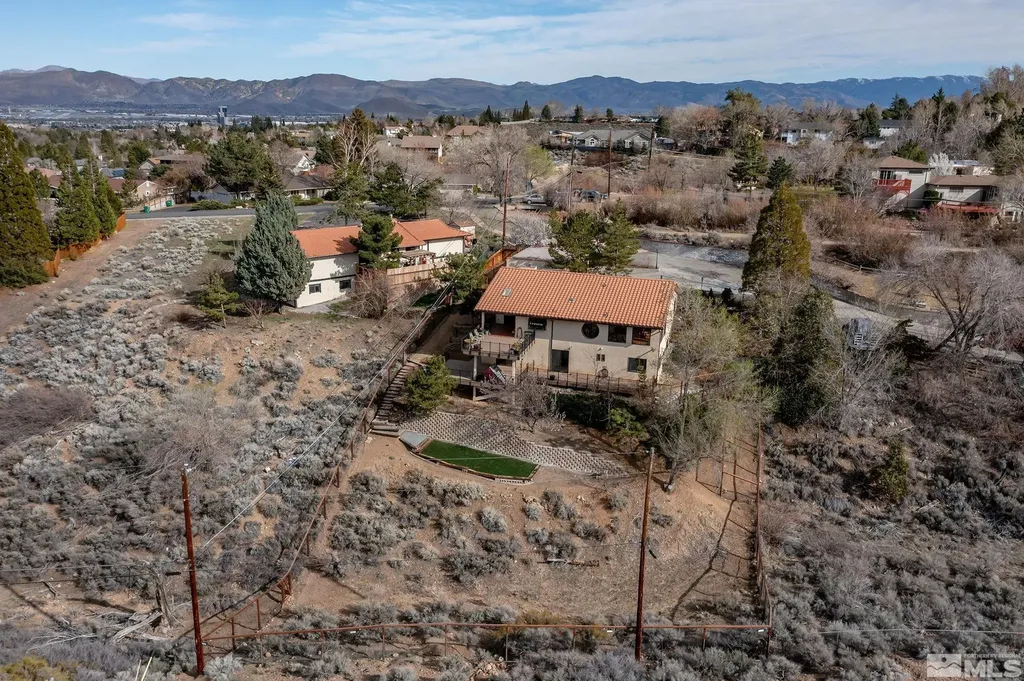 3075 Markridge Reno NV 89509