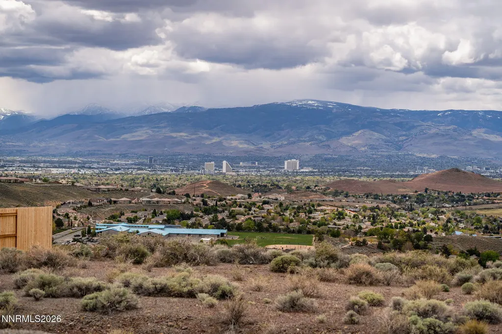 5475 Vista Terrace Sparks NV 89436