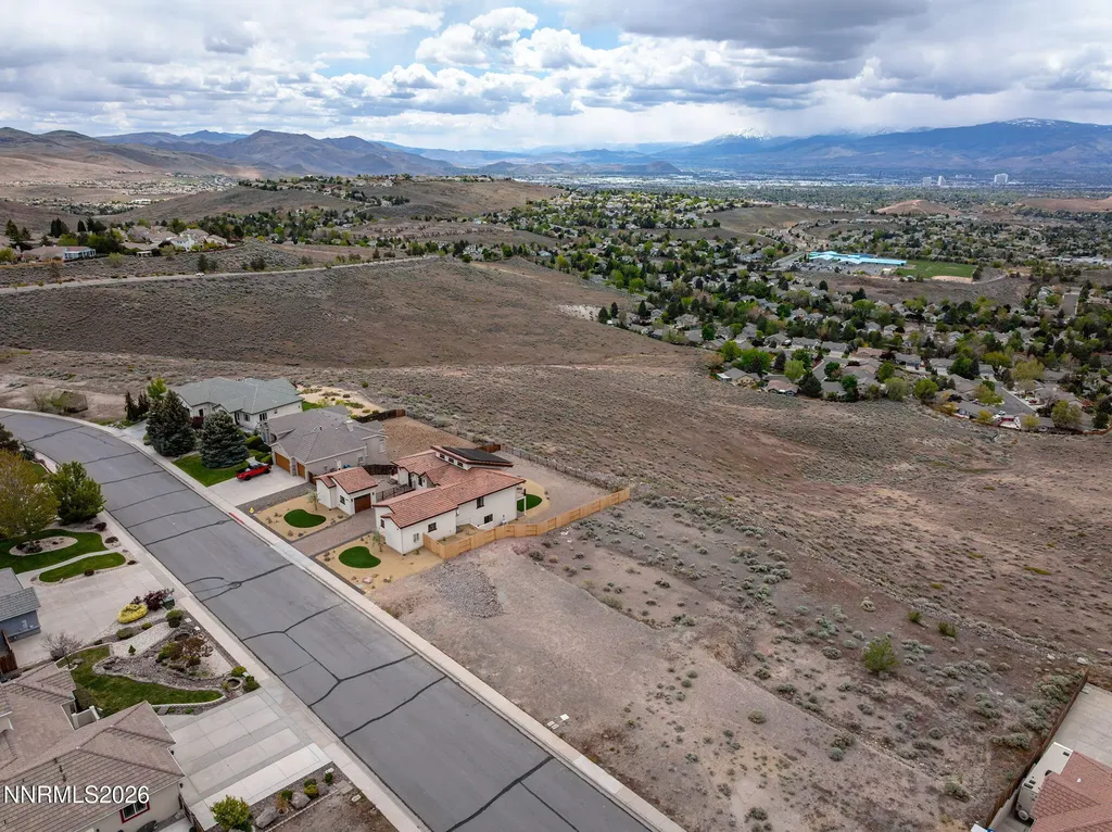 5475 Vista Terrace Sparks NV 89436