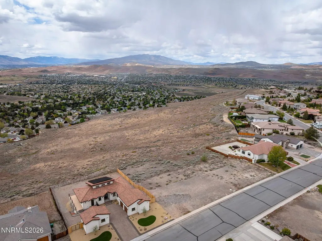 5475 Vista Terrace Sparks NV 89436