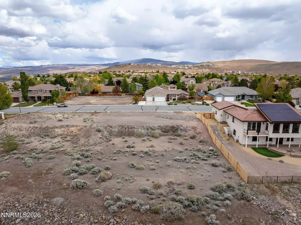 5475 Vista Terrace Sparks NV 89436