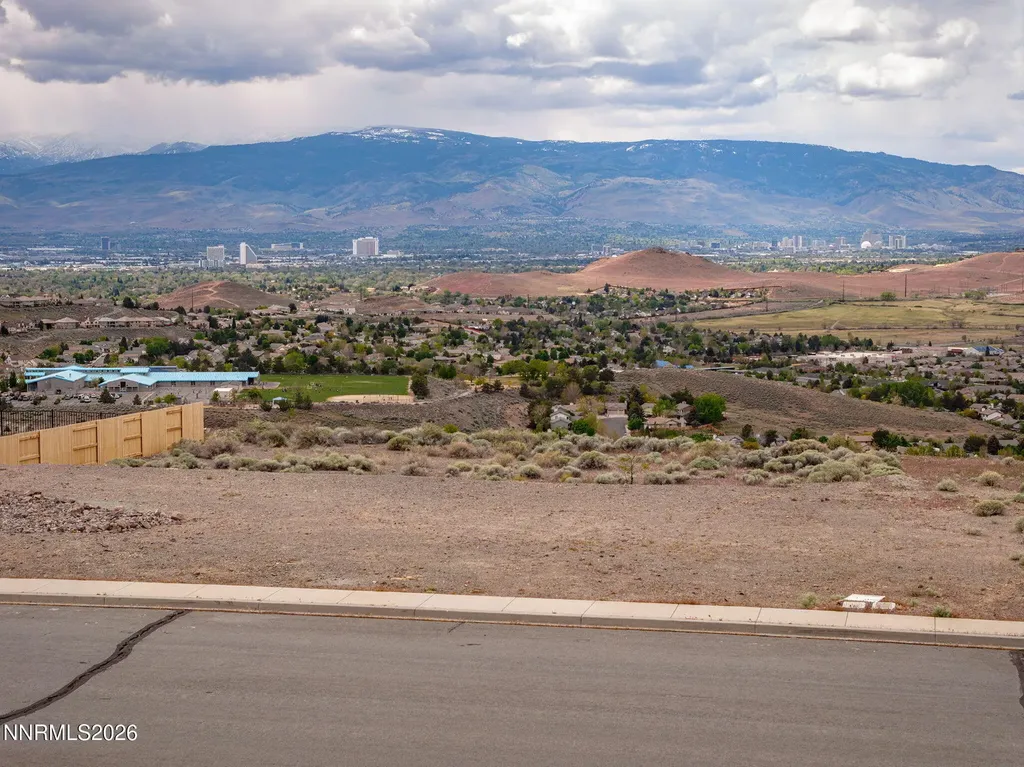 5475 Vista Terrace Sparks NV 89436
