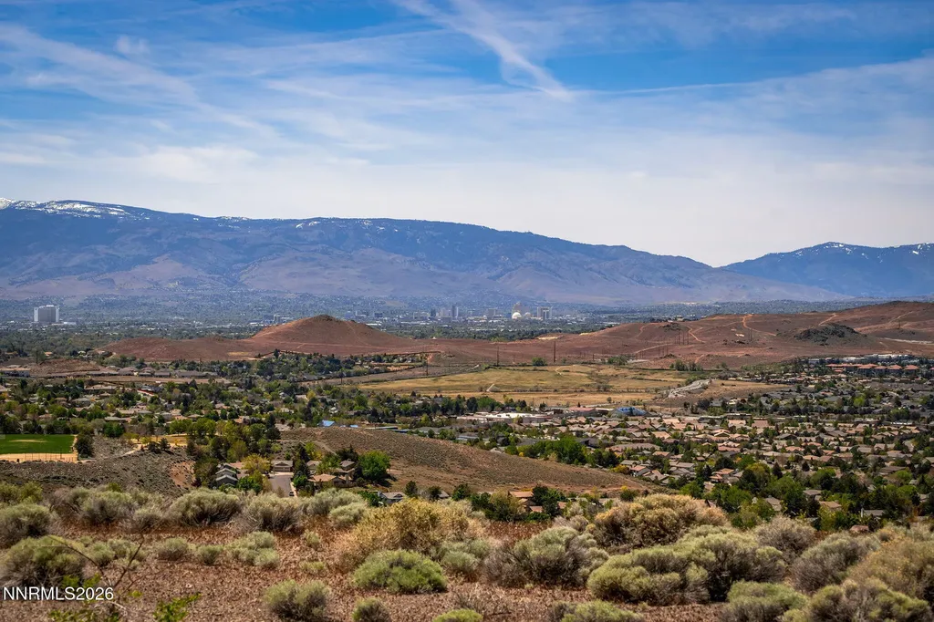 5475 Vista Terrace Sparks NV 89436