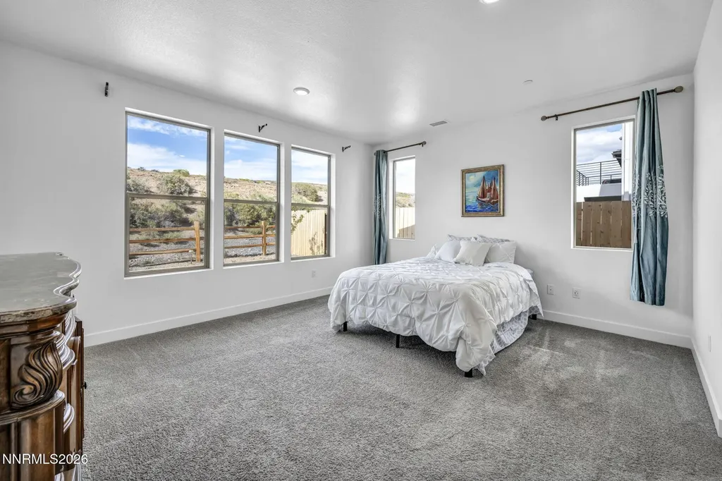 2926 Earthstone Sparks NV 89436