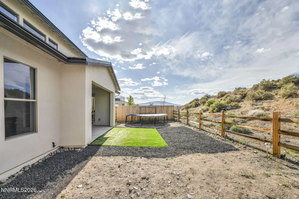 2926 Earthstone Sparks NV 89436