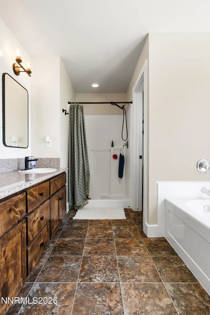 629 Ross Winnemucca NV 89445