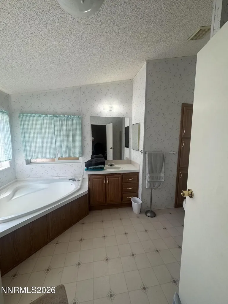 3525 Soda Lake Fallon NV 89406