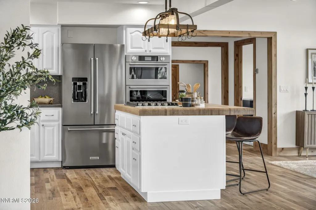 1097 Meadowlark Gardnerville NV 89460