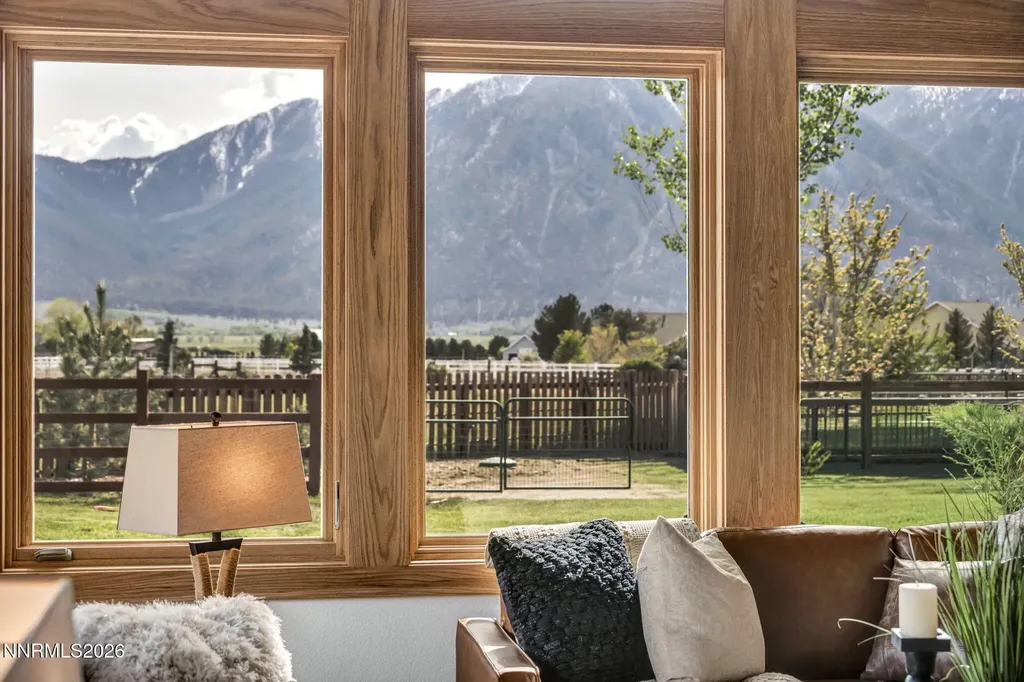 1097 Meadowlark Gardnerville NV 89460
