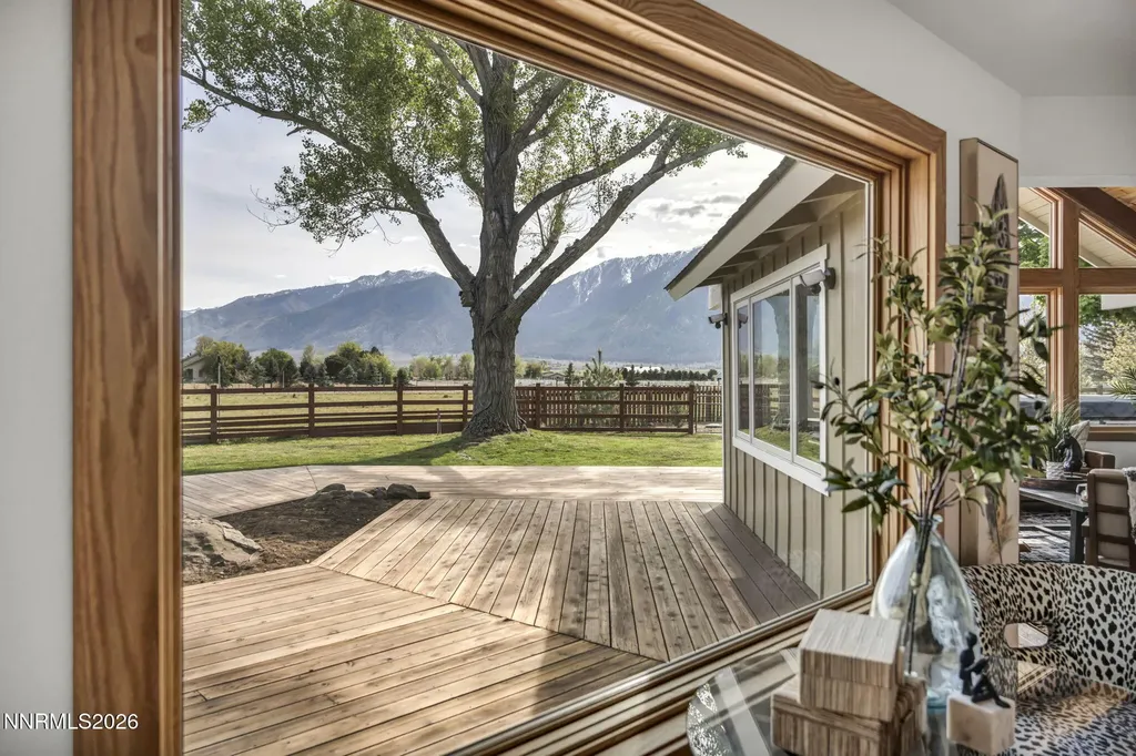 1097 Meadowlark Gardnerville NV 89460