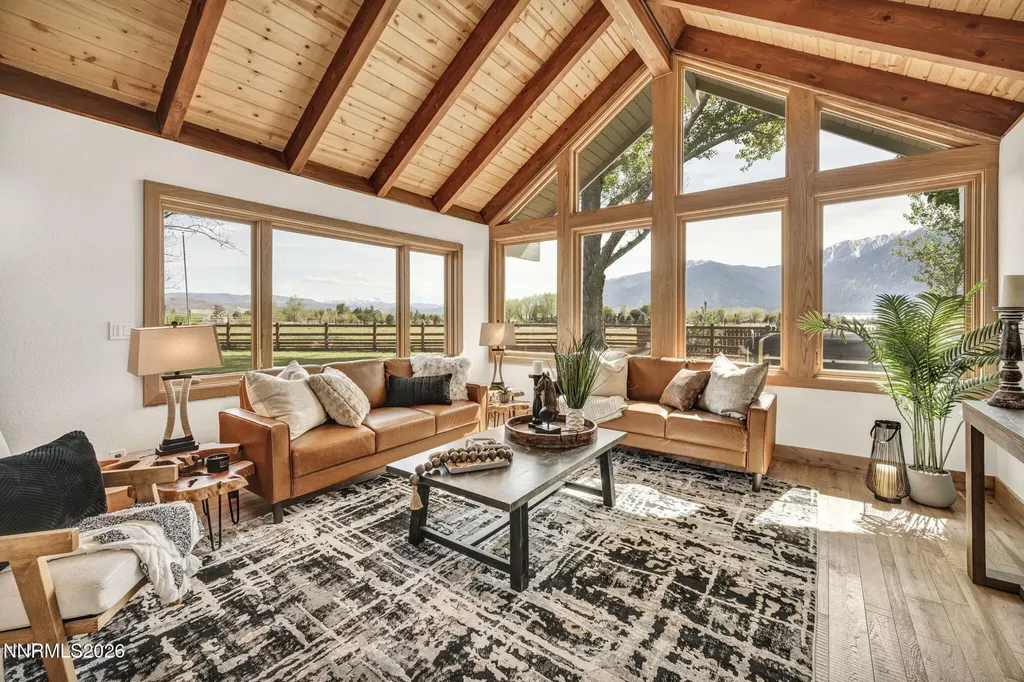 1097 Meadowlark Gardnerville NV 89460