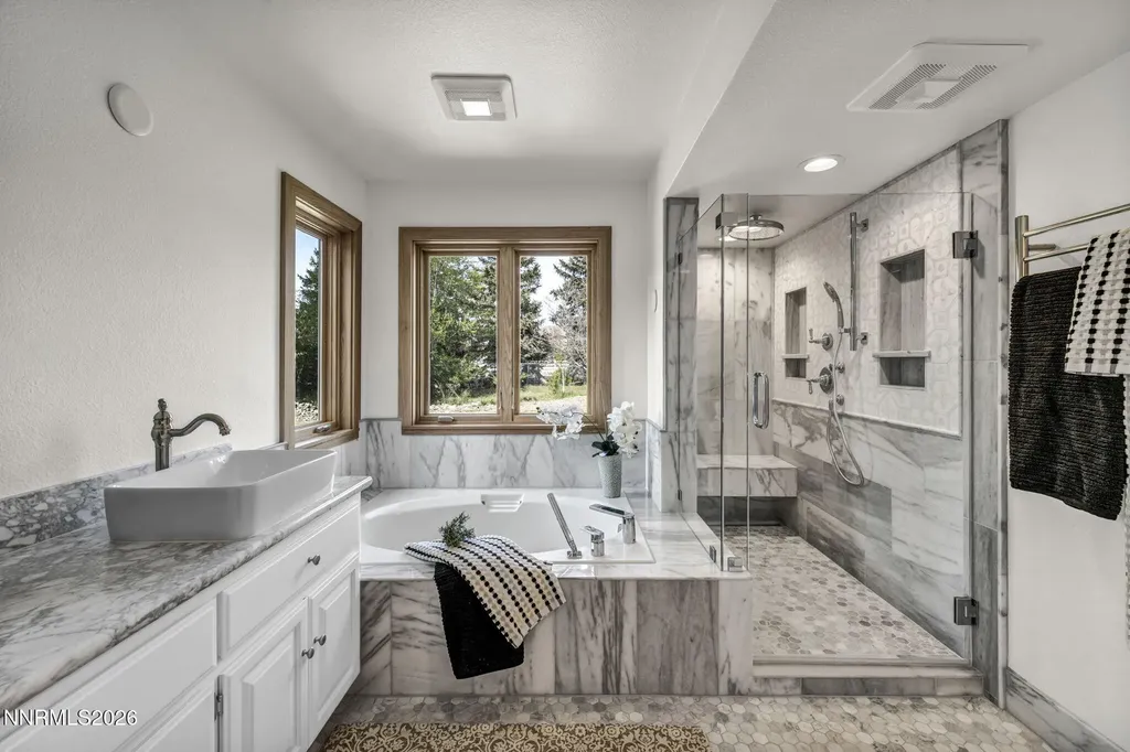 1097 Meadowlark Gardnerville NV 89460