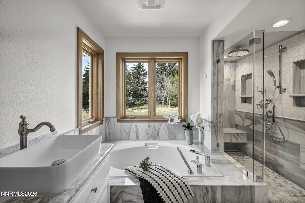 1097 Meadowlark Gardnerville NV 89460