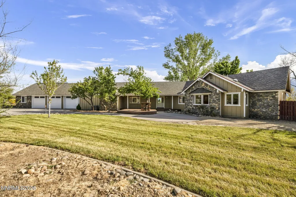 1097 Meadowlark Gardnerville NV 89460