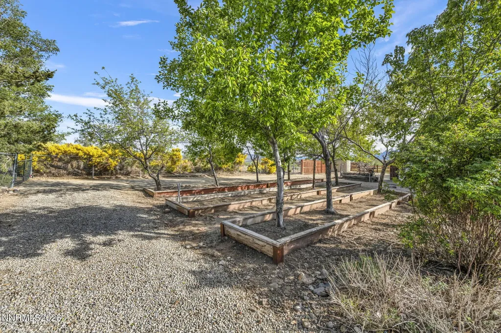 1097 Meadowlark Gardnerville NV 89460