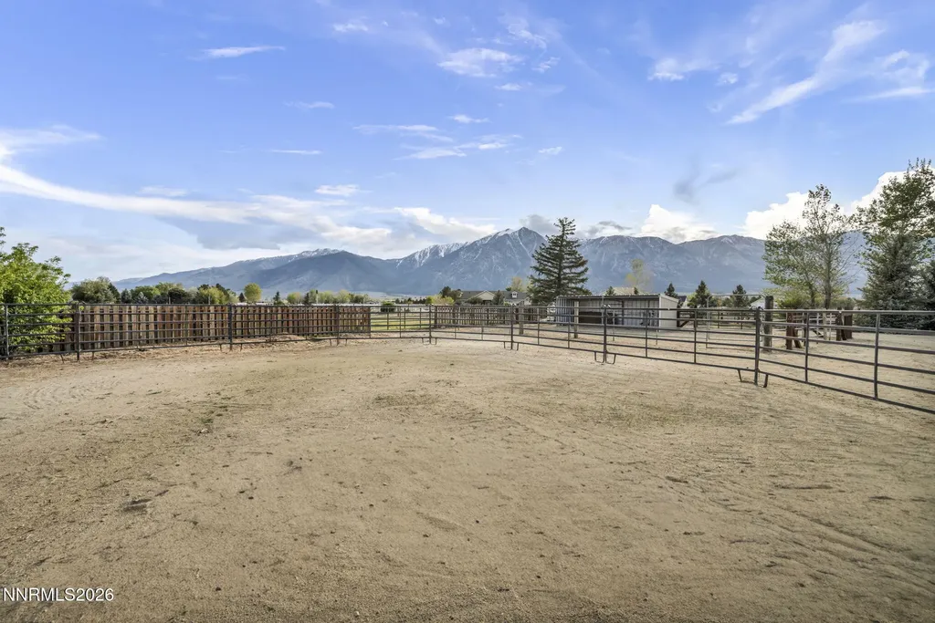 1097 Meadowlark Gardnerville NV 89460