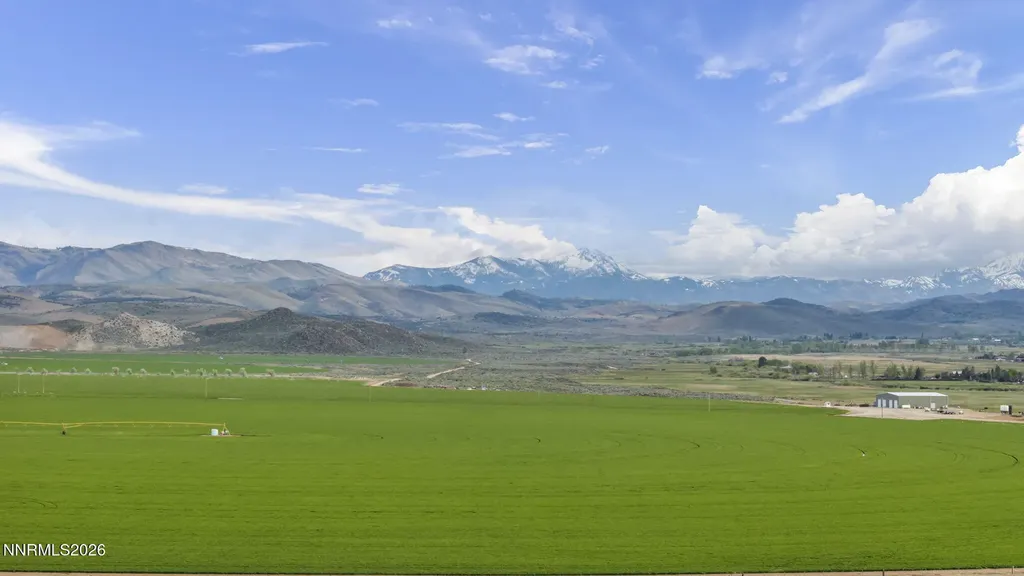 1097 Meadowlark Gardnerville NV 89460