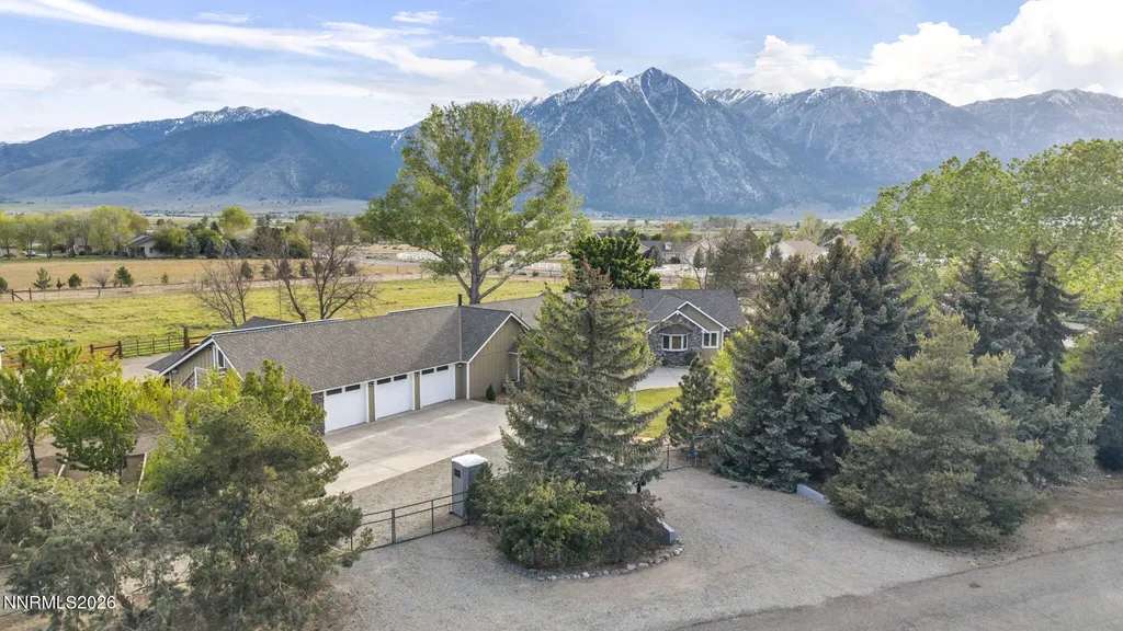 1097 Meadowlark Gardnerville NV 89460