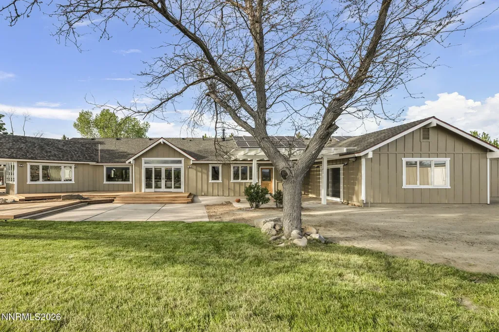 1097 Meadowlark Gardnerville NV 89460