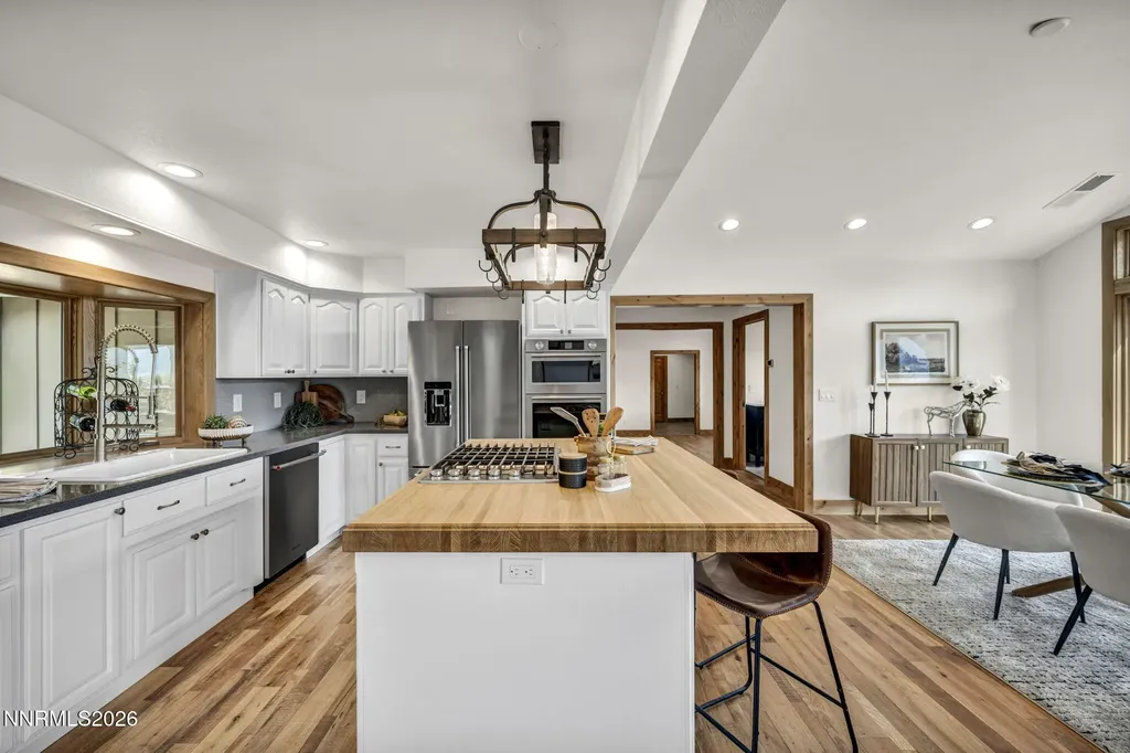 1097 Meadowlark Gardnerville NV 89460
