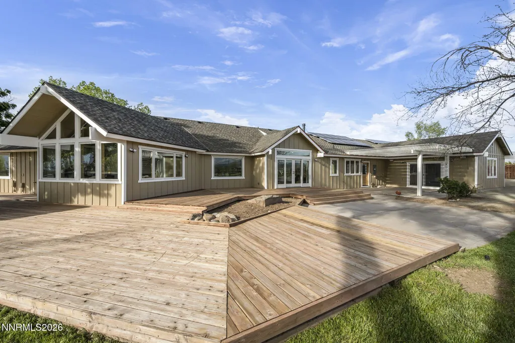 1097 Meadowlark Gardnerville NV 89460