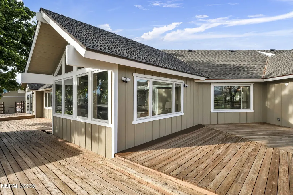 1097 Meadowlark Gardnerville NV 89460