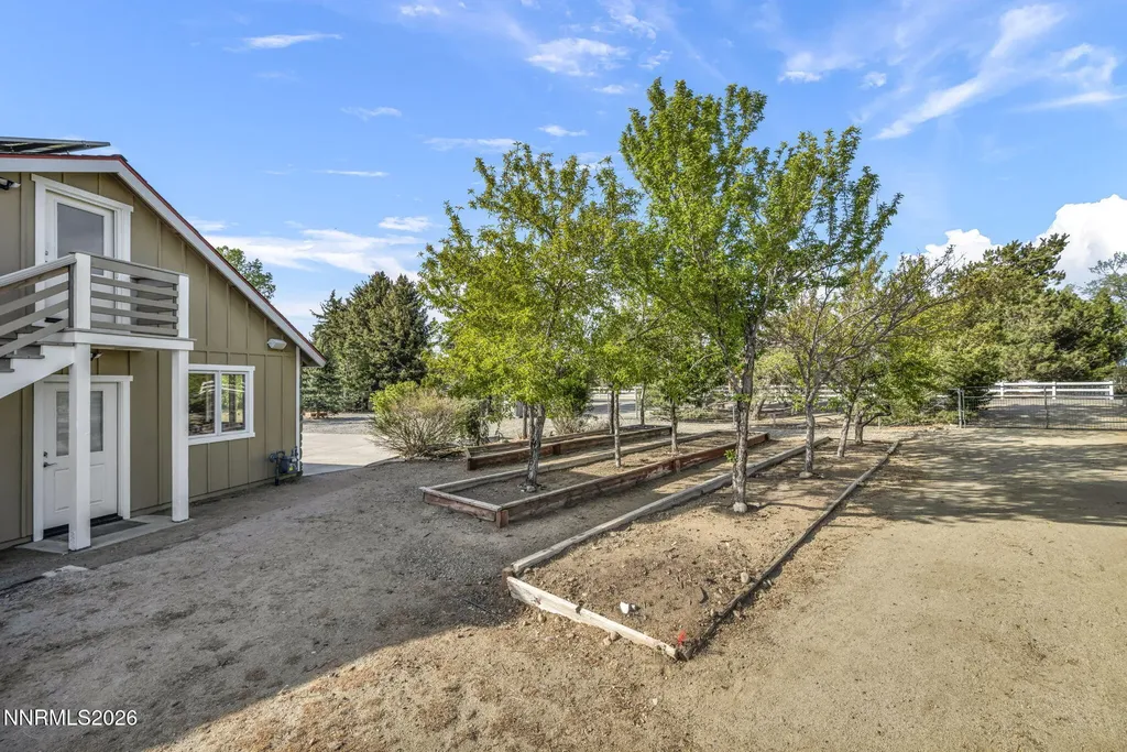 1097 Meadowlark Gardnerville NV 89460