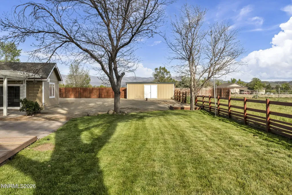 1097 Meadowlark Gardnerville NV 89460