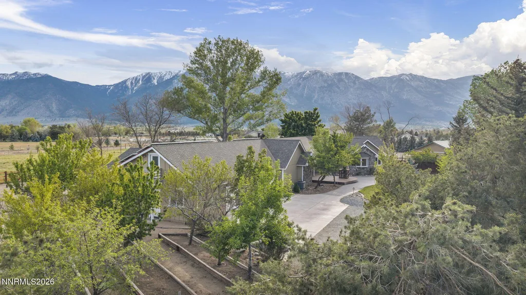 1097 Meadowlark Gardnerville NV 89460