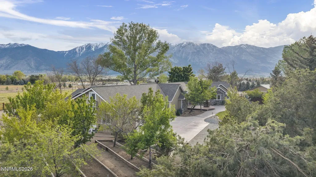 1097 Meadowlark Gardnerville NV 89460