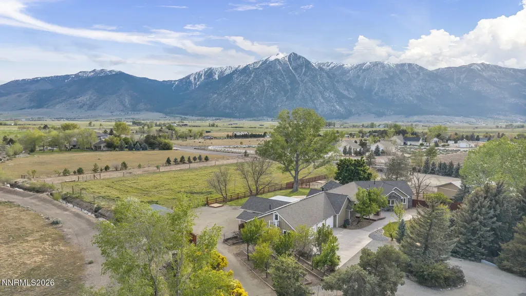 1097 Meadowlark Gardnerville NV 89460