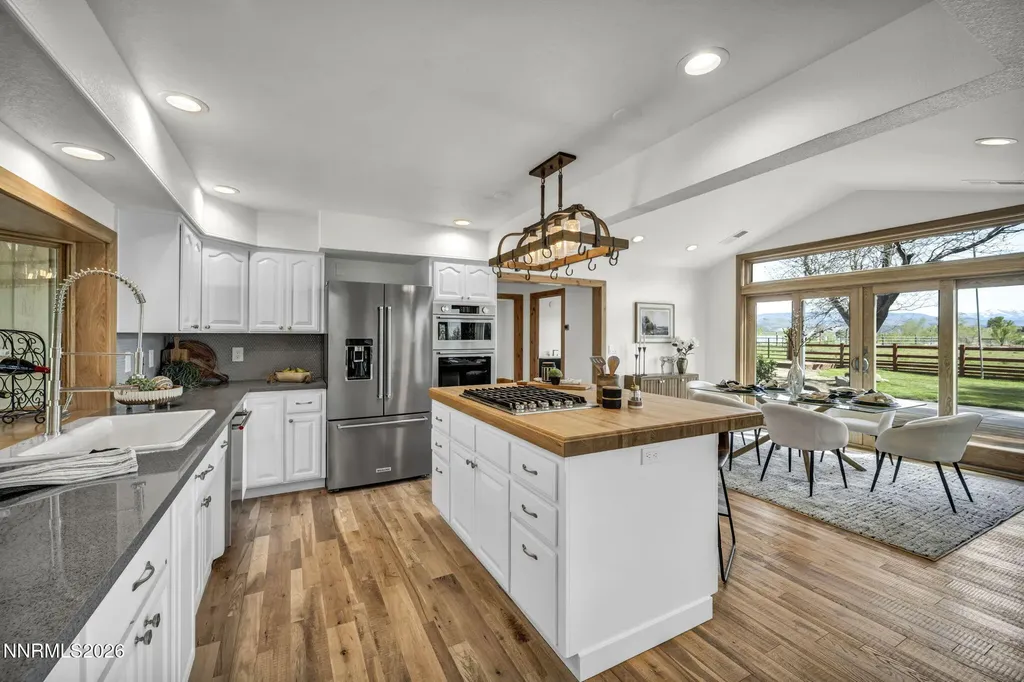 1097 Meadowlark Gardnerville NV 89460