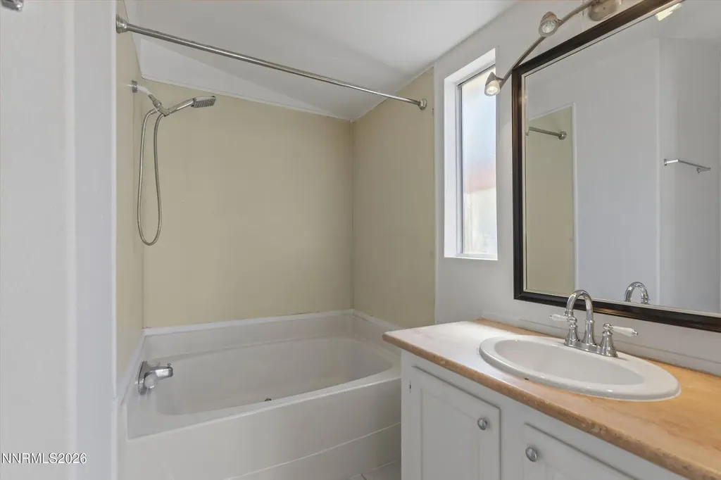 784 Chari Moundhouse NV 89706