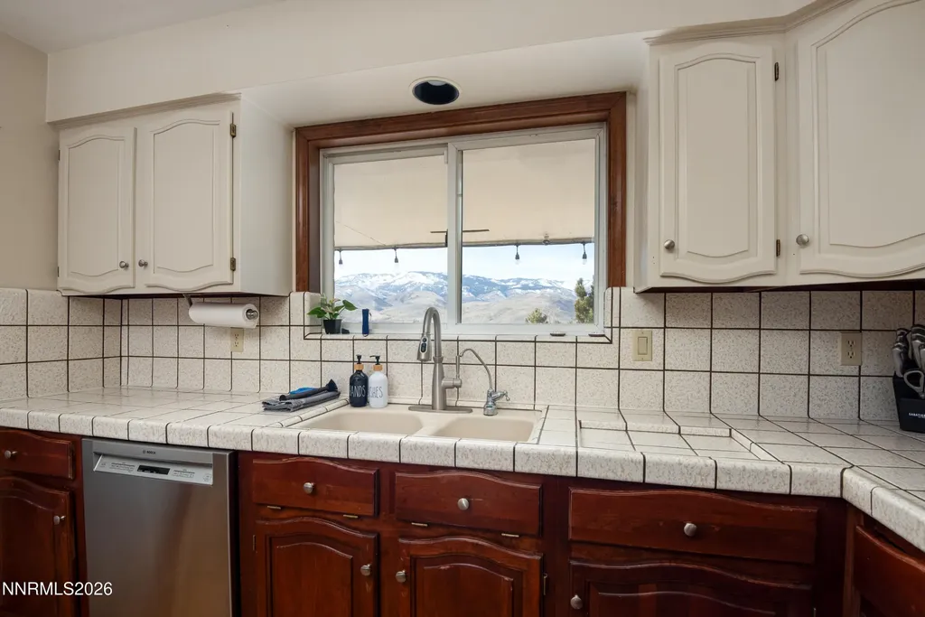 2477 Lompa Carson City NV 89701