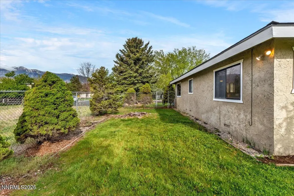 1607 Olua Minden NV 89423