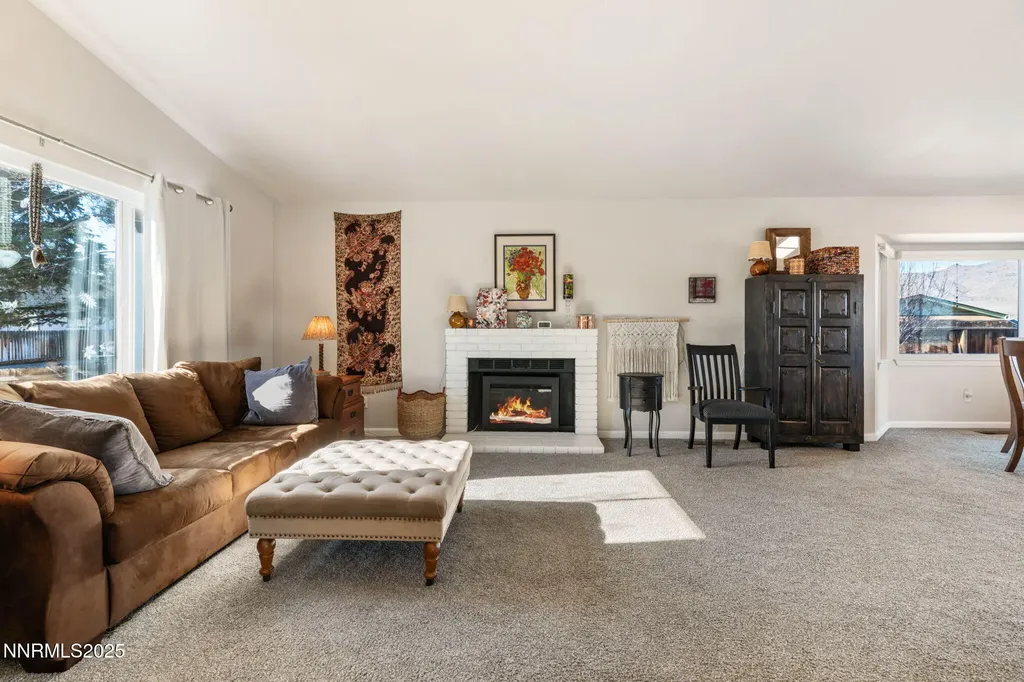 177 River Village Dayton NV 89403