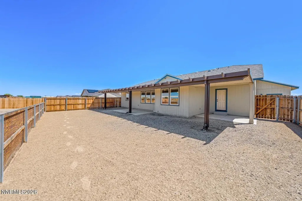 1333 Sky Ridge Fallon NV 89406