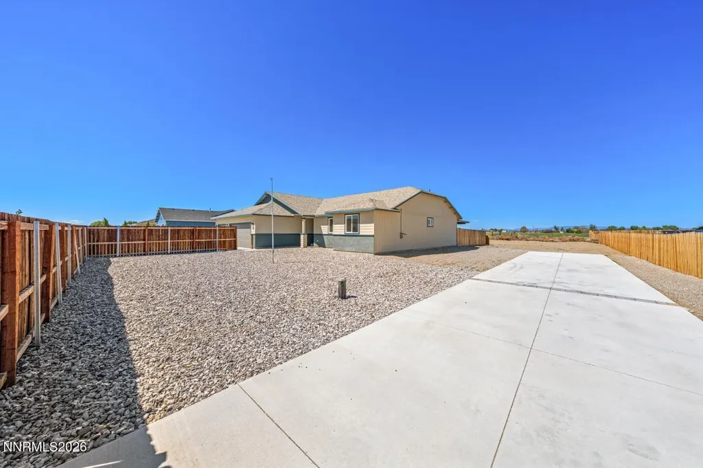 1333 Sky Ridge Fallon NV 89406