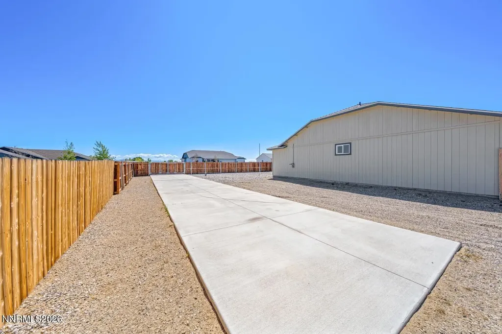 1333 Sky Ridge Fallon NV 89406