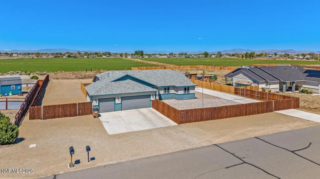 1333 Sky Ridge Fallon NV 89406