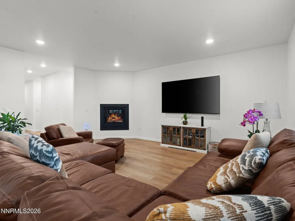3266 Eleanor Fernley NV 89408