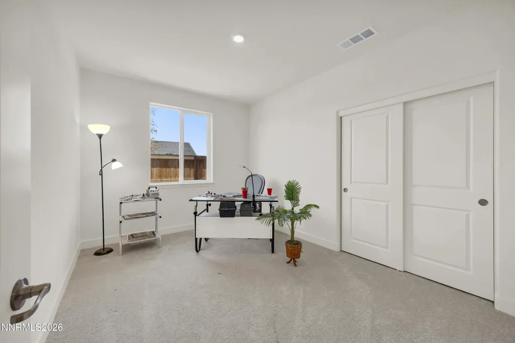 6182 Farm House Sparks NV 89436