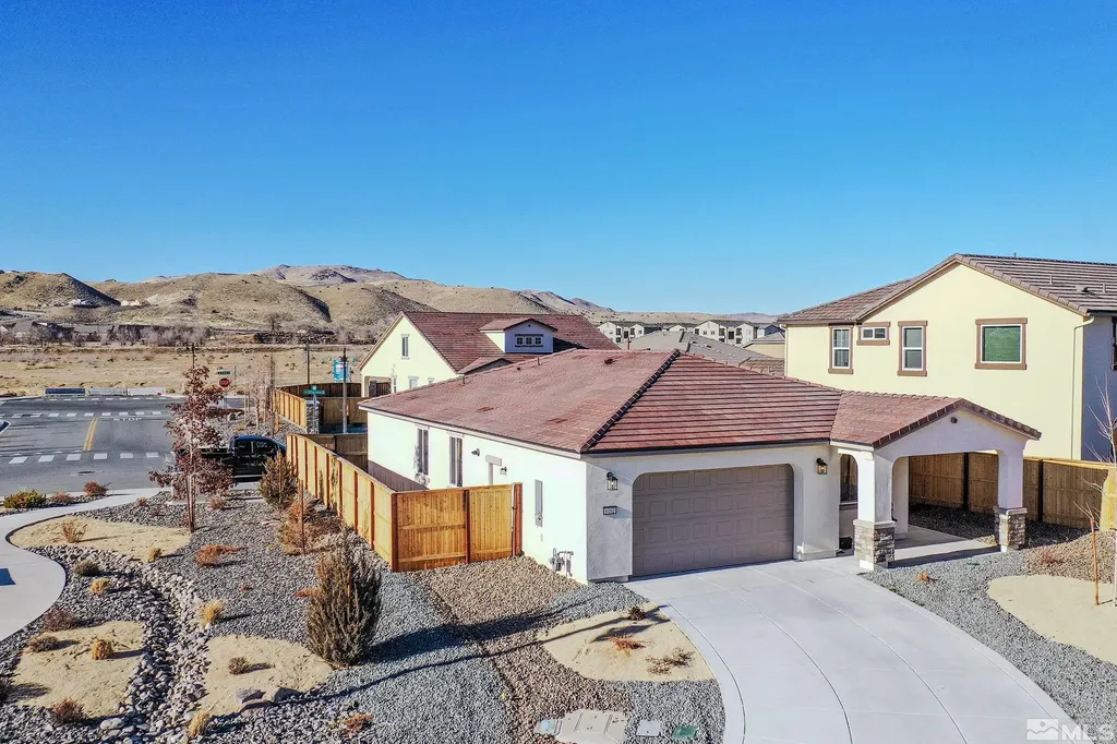 6182 Farm House Sparks NV 89436