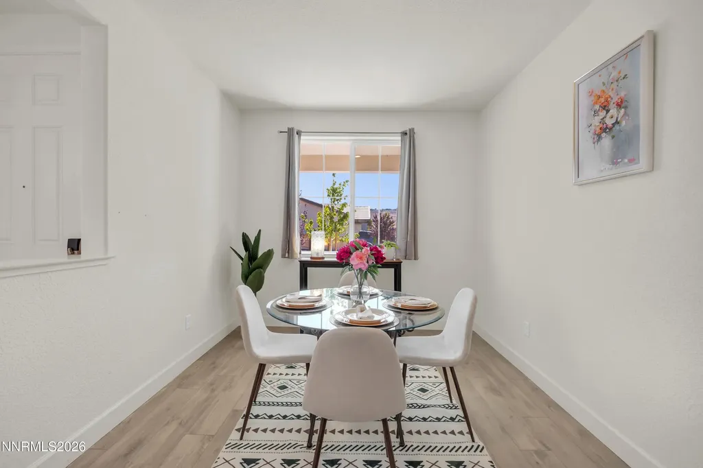 6182 Farm House Sparks NV 89436