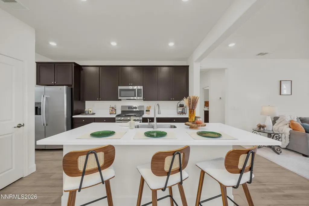6182 Farm House Sparks NV 89436