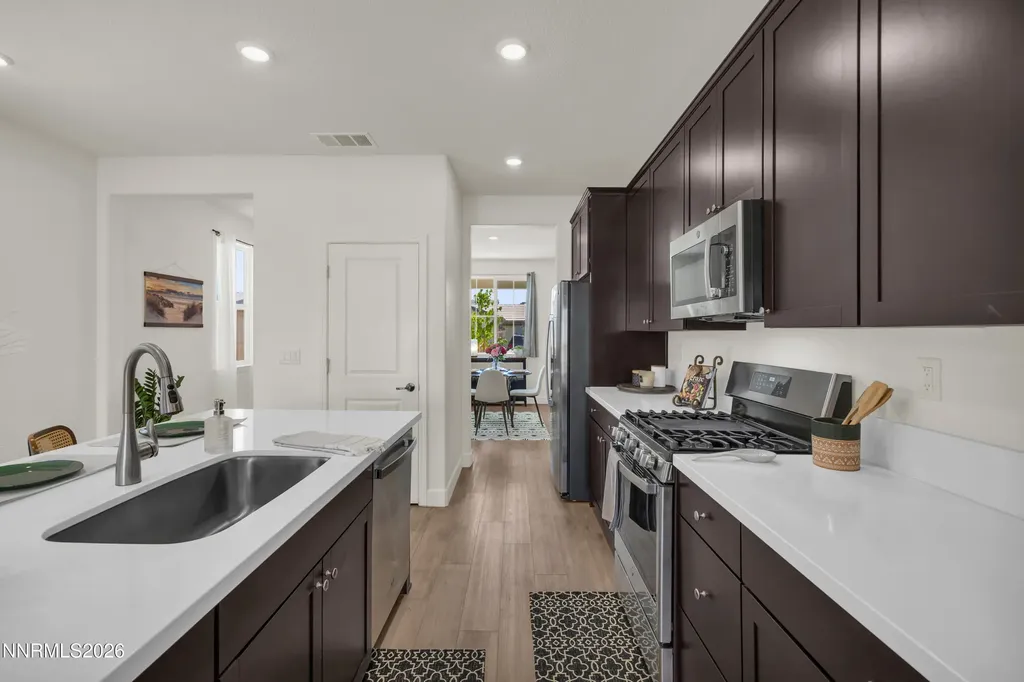 6182 Farm House Sparks NV 89436