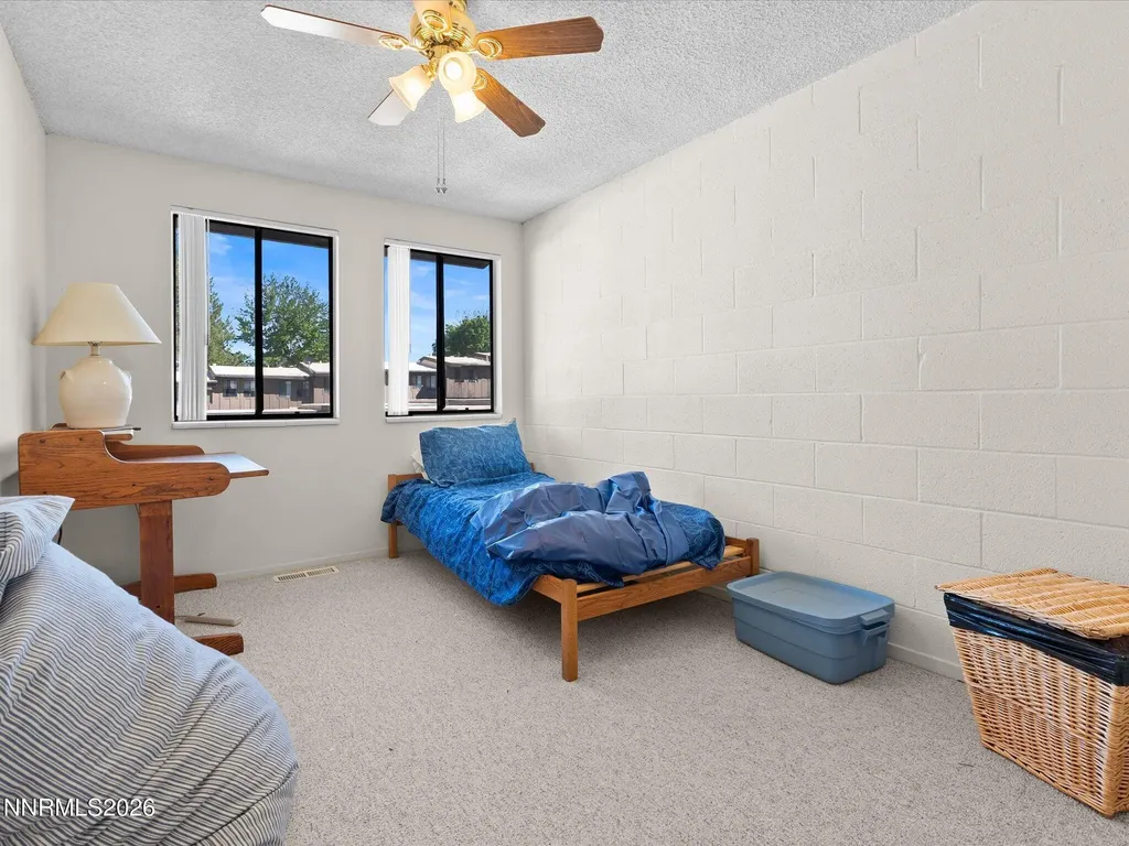 121 Lake Glen Carson City NV 89703