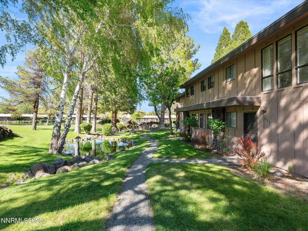 121 Lake Glen Carson City NV 89703