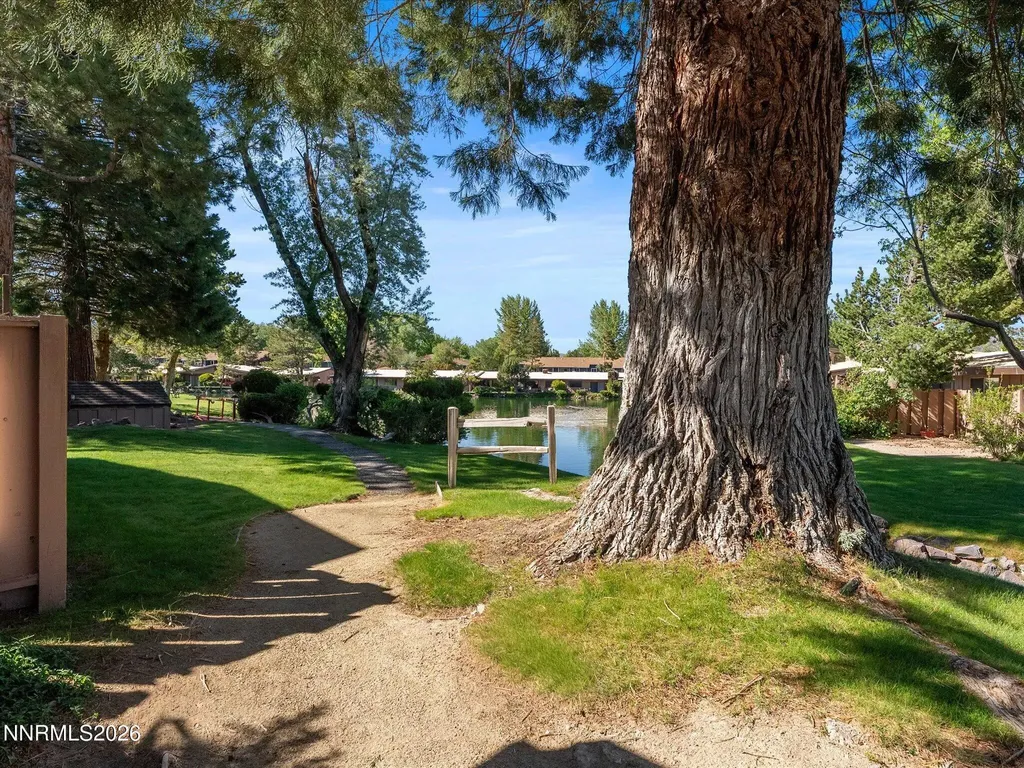 121 Lake Glen Carson City NV 89703